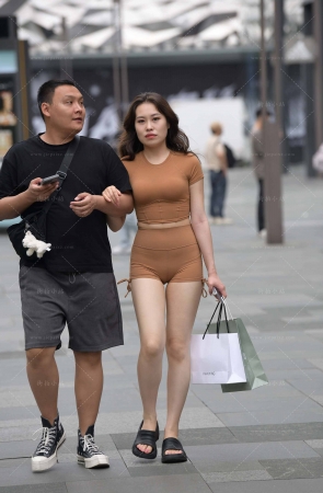 韵味~饱满的紧身裤套装