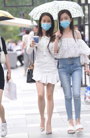 这腿压着你/你 喘气不？231122-6-58 14P