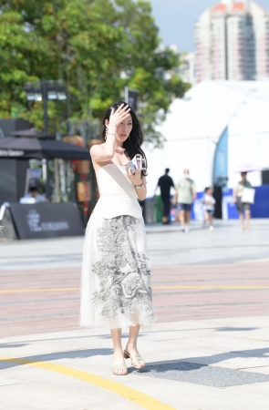 23919-26=60√肤白貌美的美女