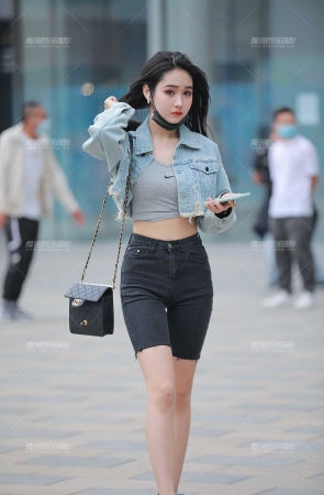 黑色牛仔短裤小仙女