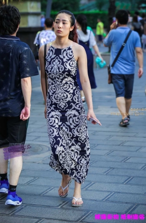 李欢原创——–青花瓷，一步裙（20P）