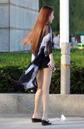 第869篇热裤闺蜜 —-19P