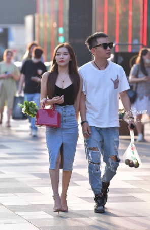 2072-15+35/漂亮的女子 4P