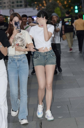 美臀配美腿性感迷人.240128-1-48 15P