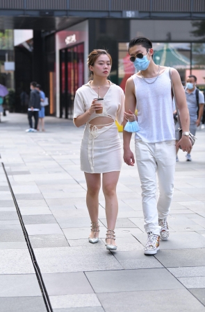 通透白裙美女 21-07-28