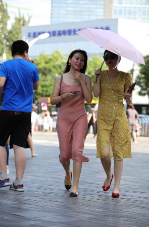 风的功劳，诱人的美女