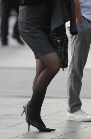 诱惑街拍黑丝高跟shaofu