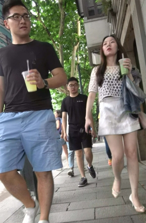 超性感白裙街拍御姐范高跟鞋美女