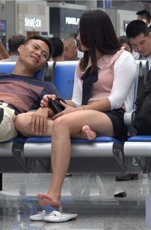 4K – 羡慕别人家的女朋友 [1.34 GB/MP4]