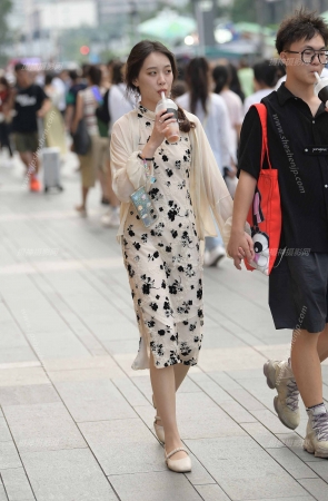 浪漫的春日女孩/231011-8-56 12P