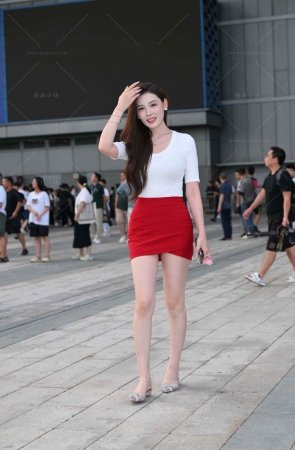 肤白貌美包臀裙网红（LinLin）