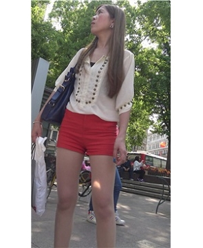 4k-美腿肉丝热裤少F，身材超级棒 [1.50 GB]