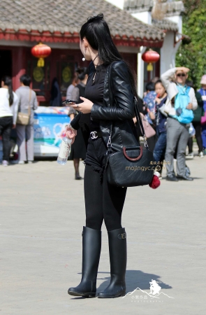 第908篇热裤，靴子 —-25P