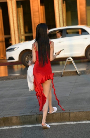 红色亮眼裙 [49P-1.13GB]