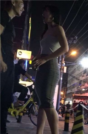 4k-翘臀紧身包臀裙高跟性感美女 [1.59 GB]