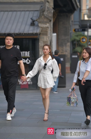 美腿高跟的女友3A3739[608M]