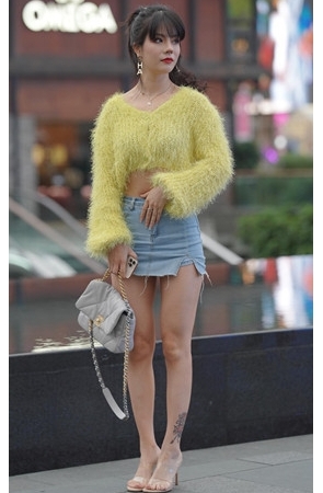 牛仔短裙小姐姐【套图+视频】