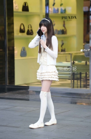 街拍可爱女孩儿