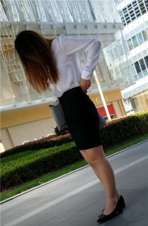 4K – 白衬衫包臀裙街拍肉丝袜前凸后翘美女