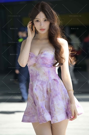 低胸花裙美女 [20P]