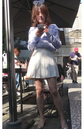 白裙吗美女小姐姐