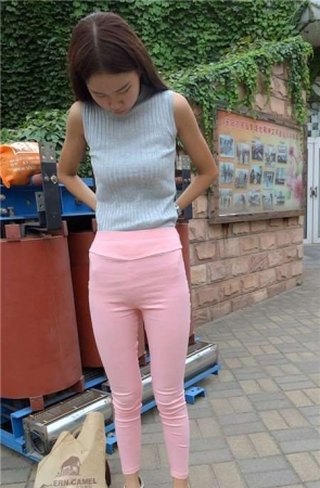 小美紧臀粉裤模拍原版无水印视频上部 [2.16 GB]