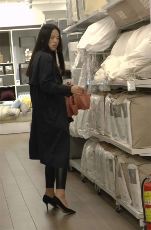 超市极品美脚高跟