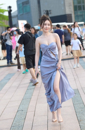 24414-3=108√天仙下凡，铁汁们，来喝洗澡水吧～ 14P