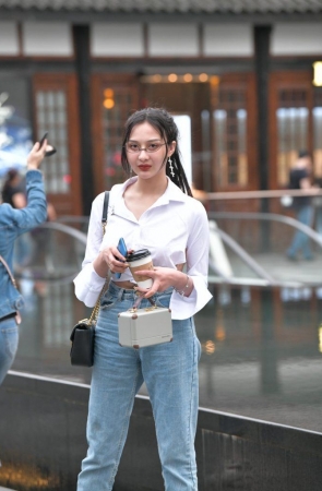  衬衫牛仔裤 [60P-1.30GB]