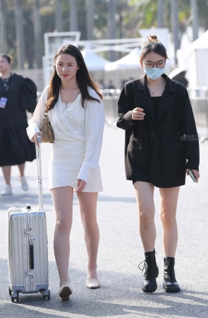 211027-22+78-丝 袜女孩