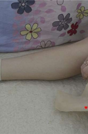 美女床上秀肉丝美Z