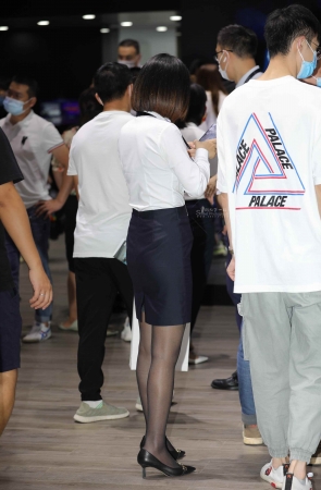 车展销 shou丝 袜高 跟在工作