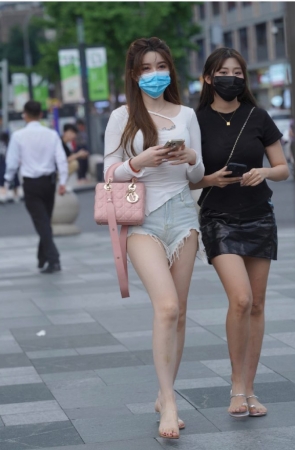 精选街拍作品 NO.1405 破洞短裤牛仔[217P/335MB]