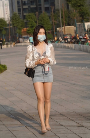 [凯恩专区] 牛仔短裙肉丝美眉 【图片➕视频】