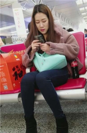 4k-紧身蓝牛娇小身材小清新美女