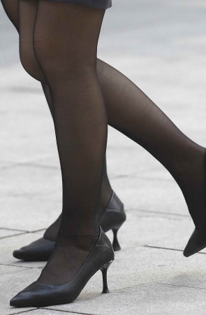 黑丝街拍高跟OL-13P