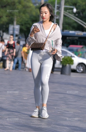 性感瑜伽裤美女