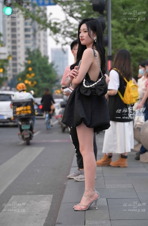 2257-12+145 /深V吊带裙小姐姐 5P