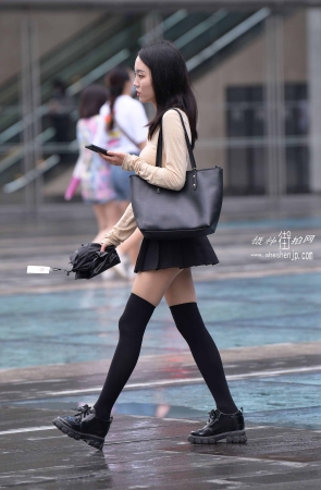 21817-14+90/丝袜女孩 4P