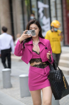 肤白貌美时尚御姐