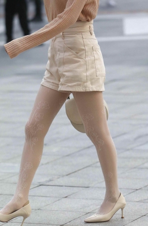 诱惑肉丝街拍高跟shaofu-14P