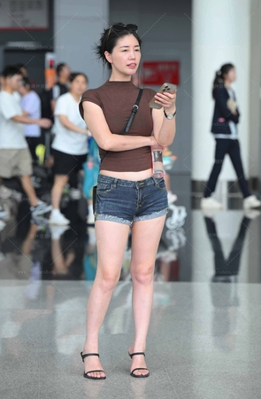 SH25-304-45√热裤大白腿轻熟