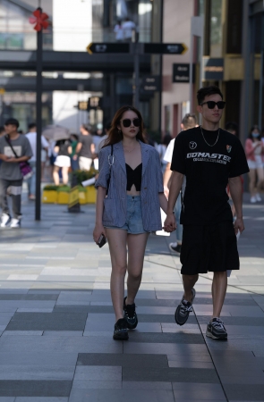 20727-7+35/这和穿文胸出来有啥区别