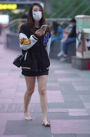 是鞋子不舒服吗