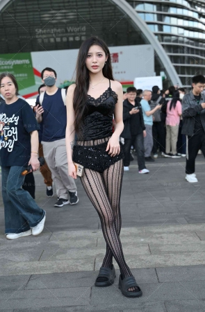 别样的丝腿小姐姐 【图片➕视频】