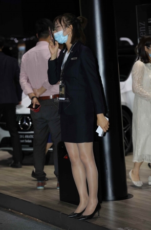 车展销shou 肉 丝高 跟在工作