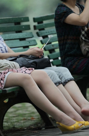 No465 清瘦姑娘略带肉感的白净素足