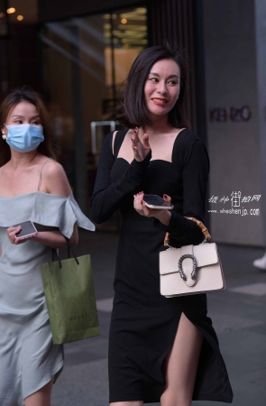 21723-9+55/长腿闺蜜 4P