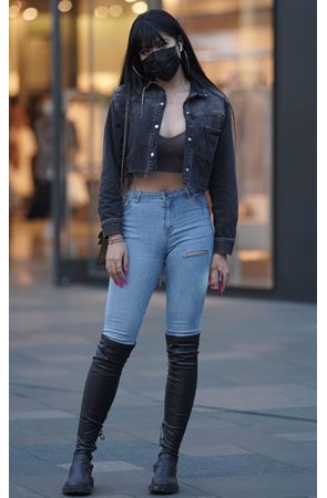 高靴牛仔美女(33P)