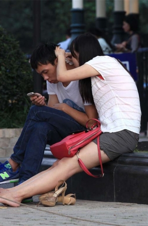 No1477 长得超凡脱俗的女孩，一双脚够原味